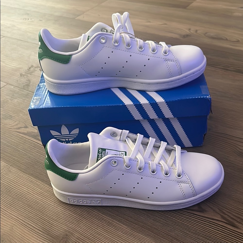 Adidas White Green Sneakers Minimalist Design